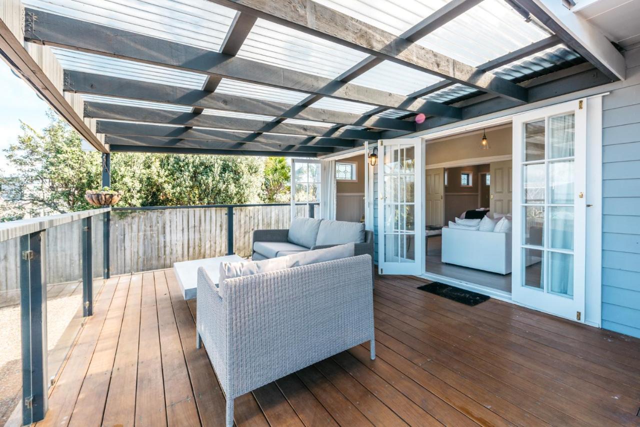 Pohutukawa Cottage, Waiheke Island Surfdale Экстерьер фото