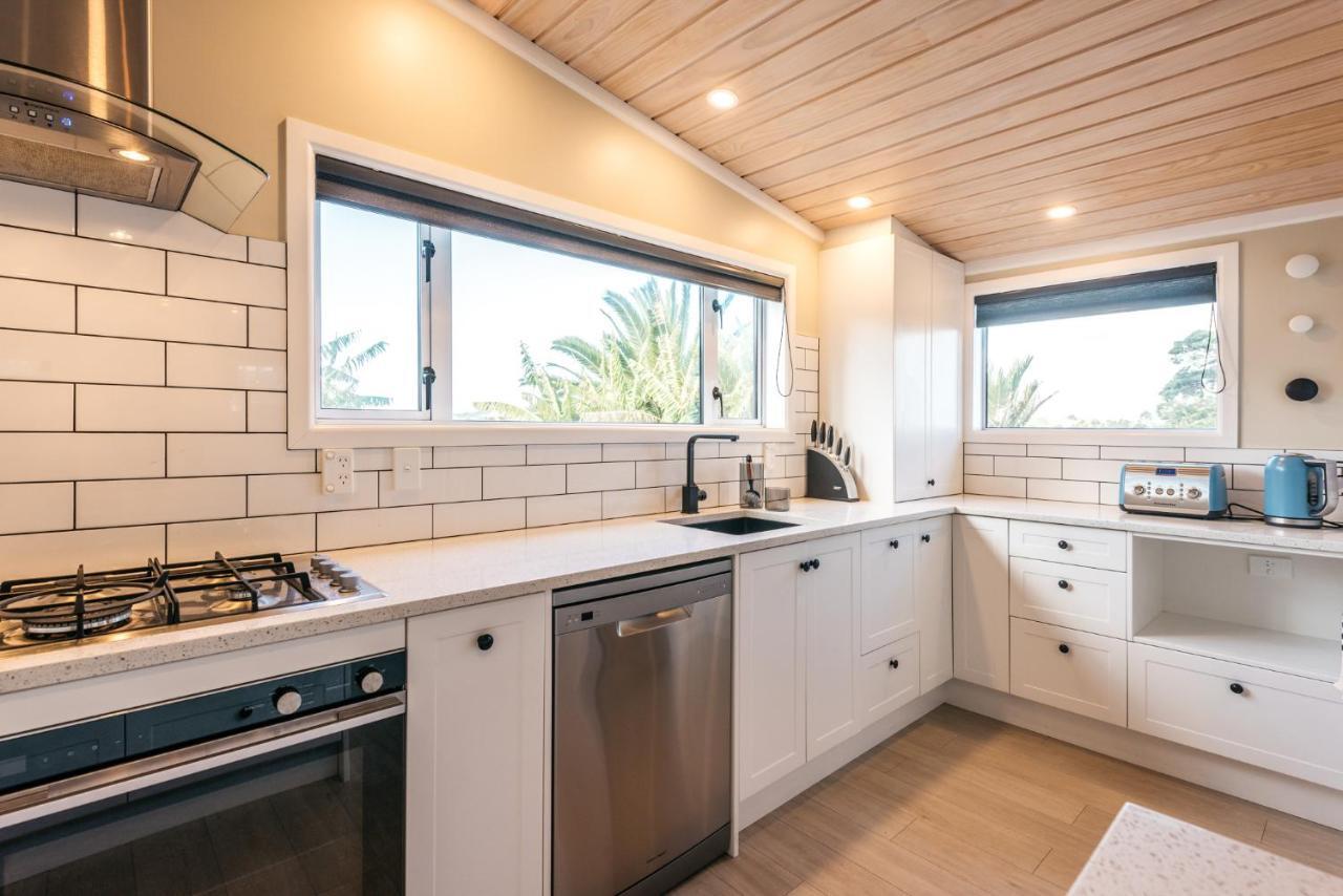 Pohutukawa Cottage, Waiheke Island Surfdale Экстерьер фото